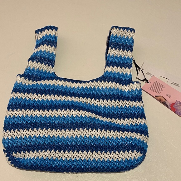 Chic Blue and White Striped Tote Bag - Picture 1 of 8